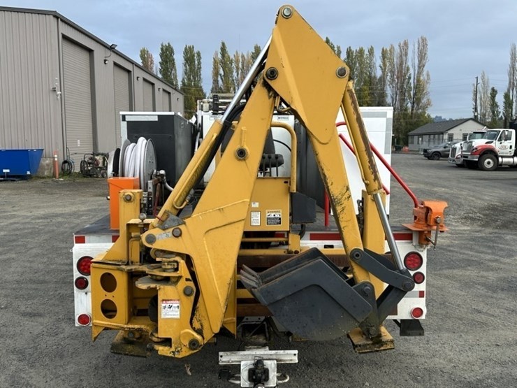 2005-ford-f650-image-4