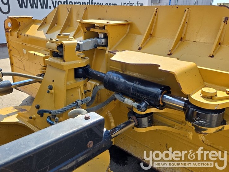 2021-caterpillar-d4-lgp-image-28