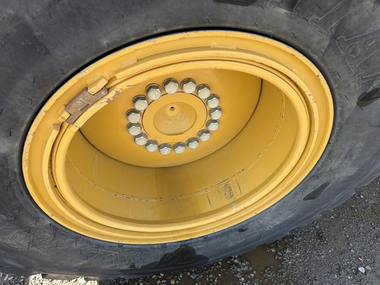 2019-caterpillar-930m-image-26
