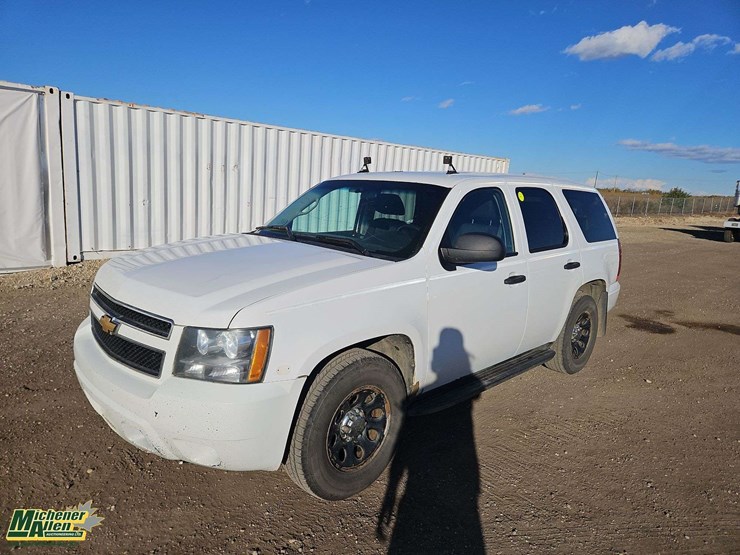 2013-chevrolet-tahoe-image-1