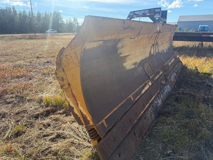 caterpillar-160-image-4