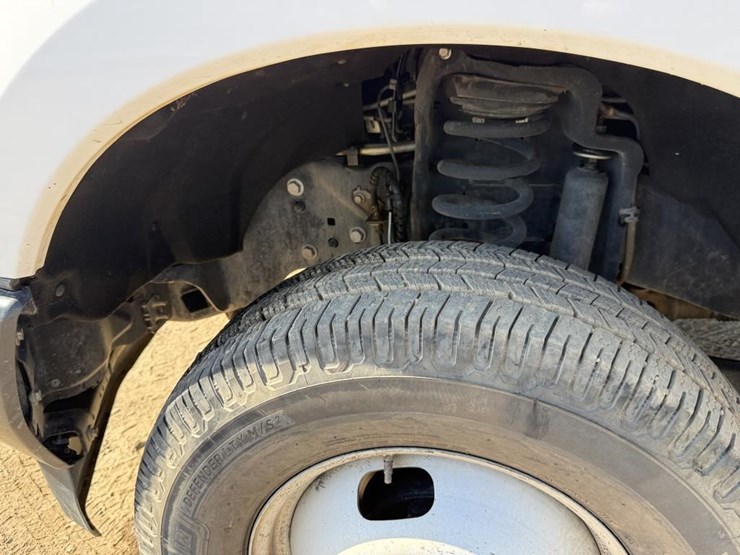 2019-ford-f450-image-16