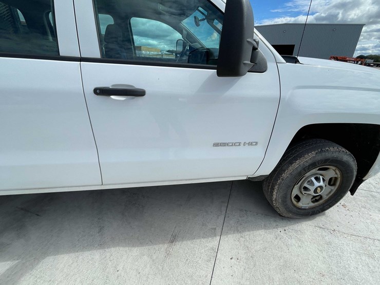 2016-chevrolet-2500-image-51