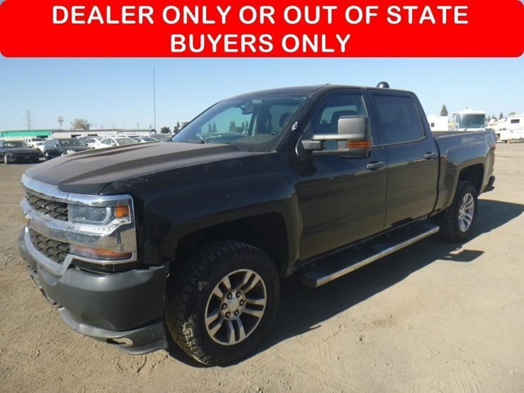 2017-chevrolet-1500-image-1