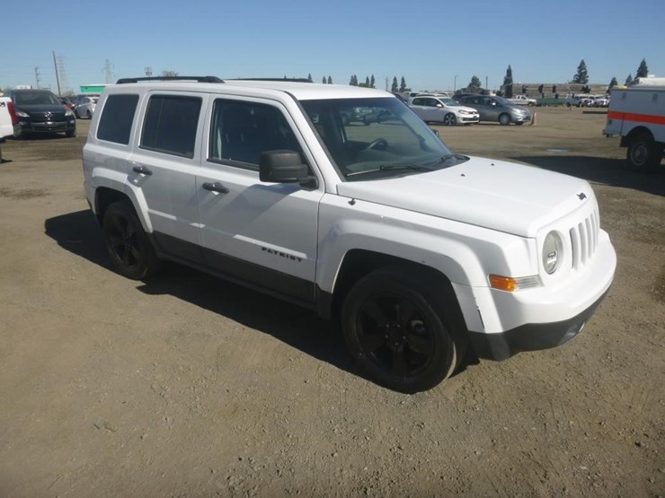 2014-jeep-patriot-image-2