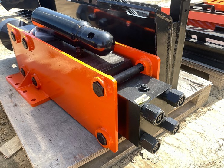 #2014-•-wolverine-skid-steer-post-driver-attachment-image-8
