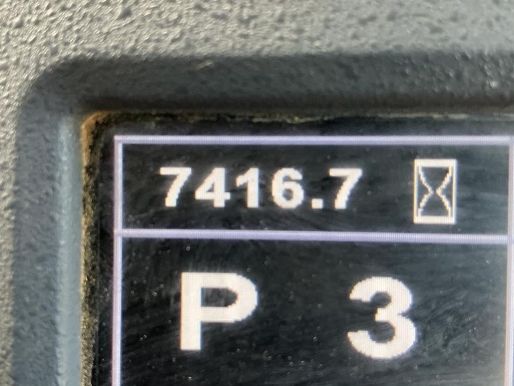 2023-deere-648l-ii-image-16