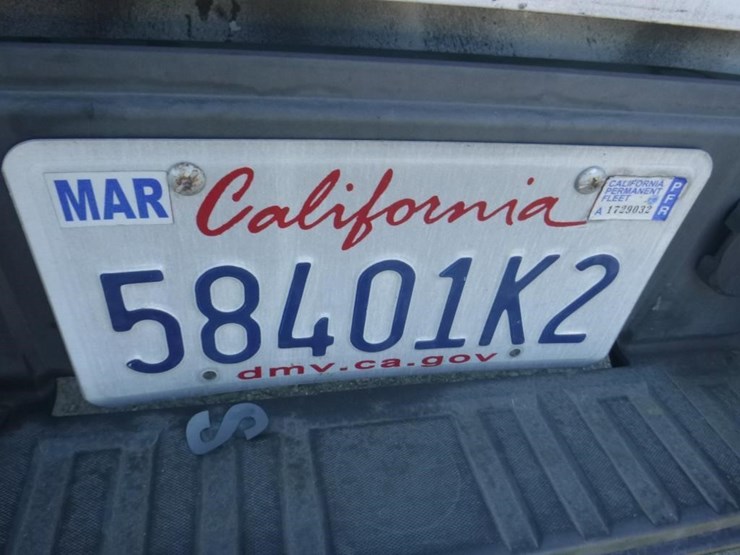 2018-chevrolet-1500-image-15