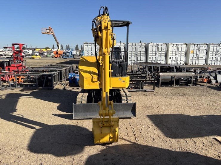 komatsu-pc28uu-image-6