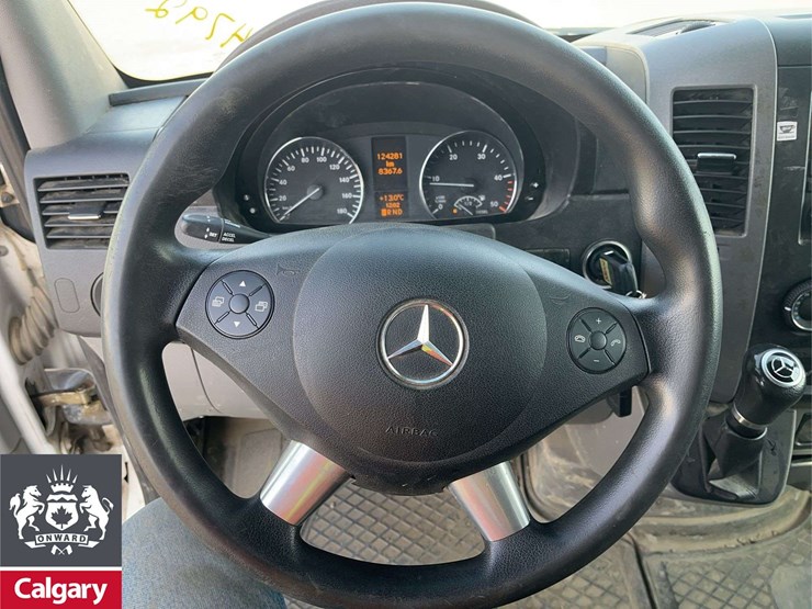 2016-mercedes-benz-sprinter-3500-image-14