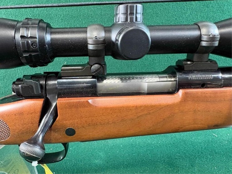 winchester-mdl.70-300-wsm-rifle-image-4