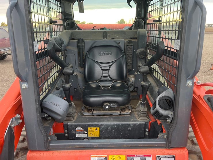 kubota-ssv75-image-11