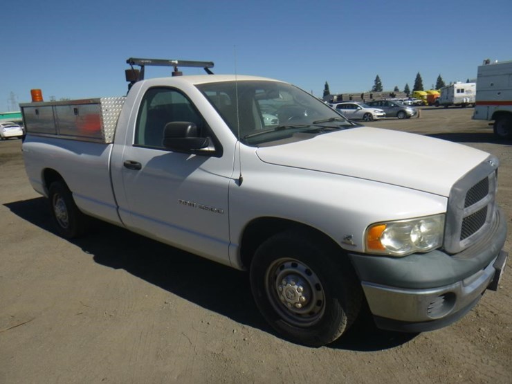2004-dodge-ram-2500-image-2