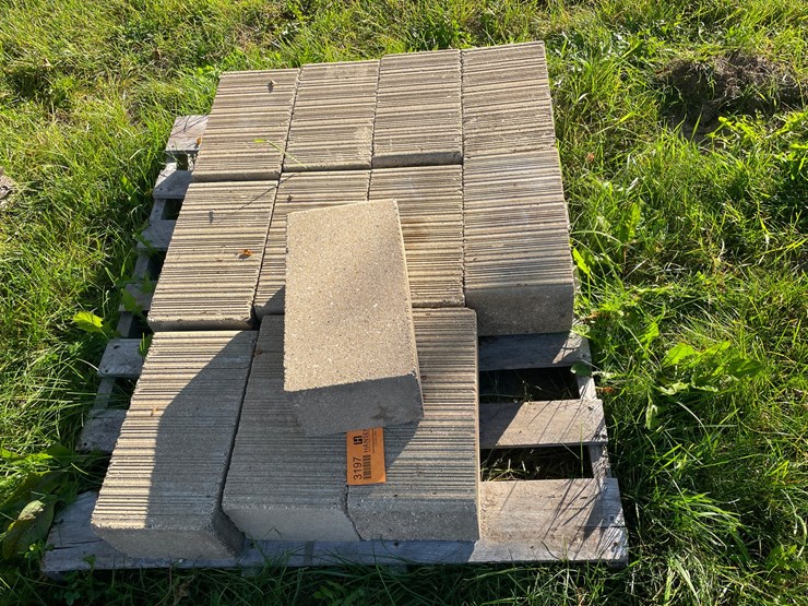 #3197-•-solid-concrete-blocks-image-4
