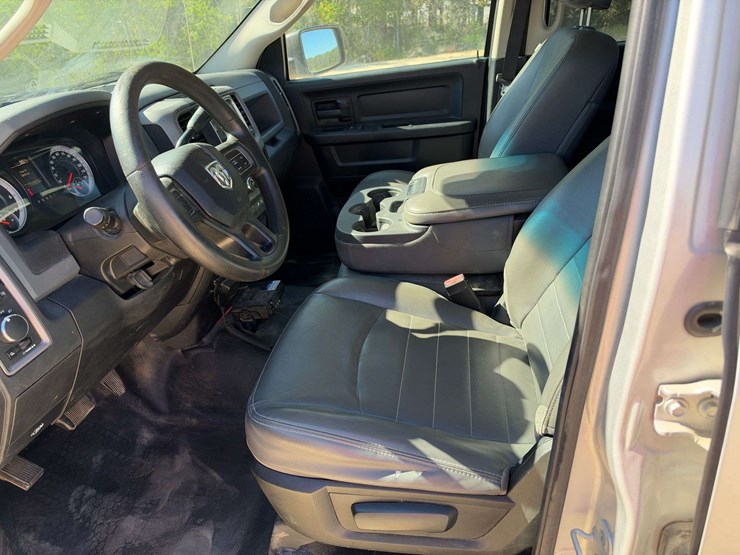 2014-dodge-1500-image-10