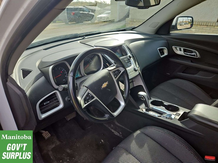 2013-chevrolet-equinox-image-17