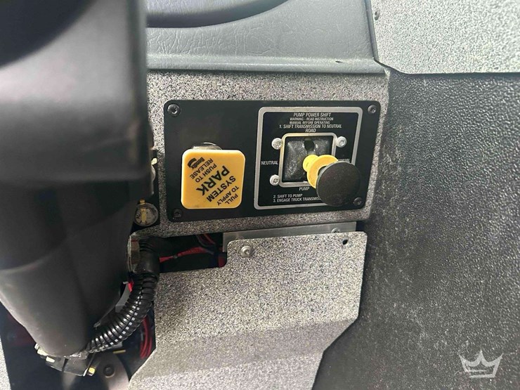 2019-e-one-pumper-image-32