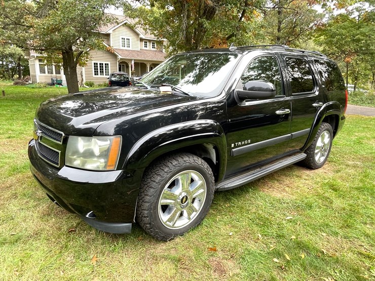 2007-chevrolet-tahoe-ltz-image-1