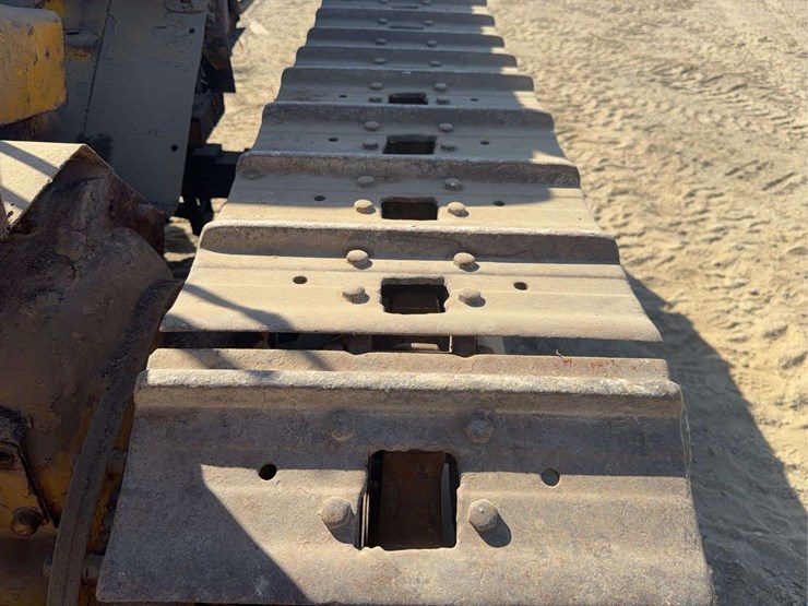 caterpillar-28-image-16