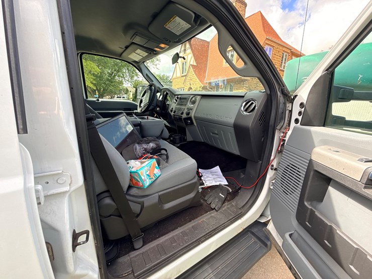 2016-ford-f250-image-30