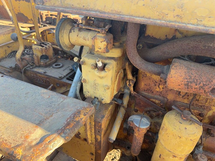 caterpillar-d2-image-27