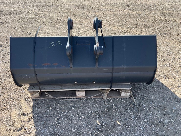 bobcat-excavator-bucket-image-6