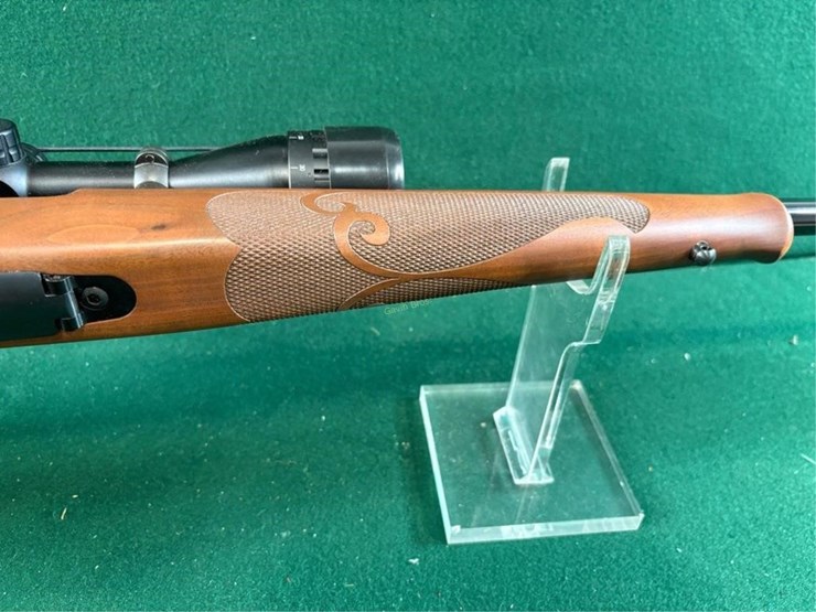 winchester-mdl.70-300-wsm-rifle-image-9