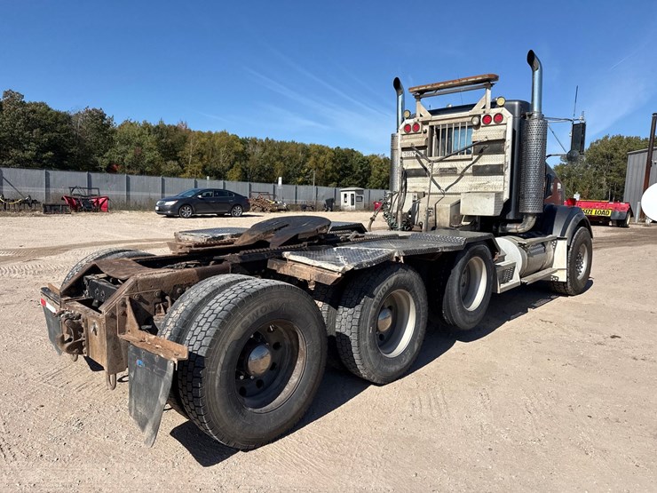 2005-kenworth-t800-image-5