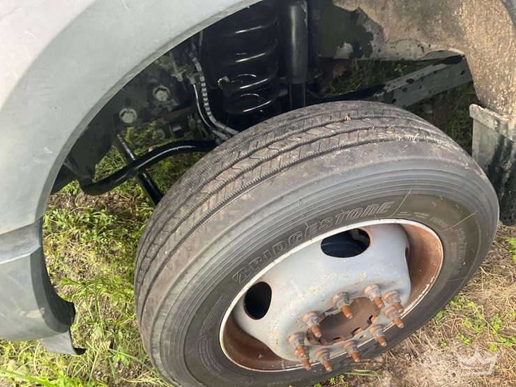 2019-ford-f550-image-15