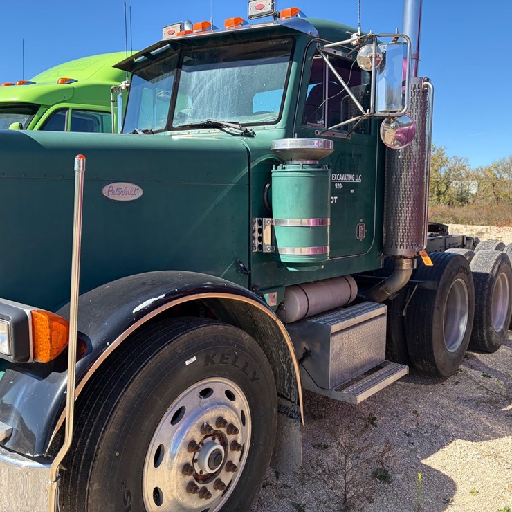 1993 PETERBILT 379