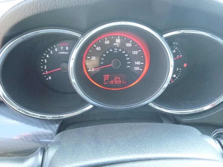 2011-kia-sorento-image-15