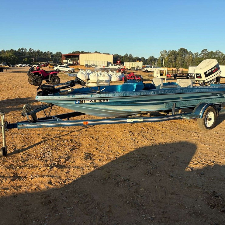 1987 16' Bass Boat W/ Trailer