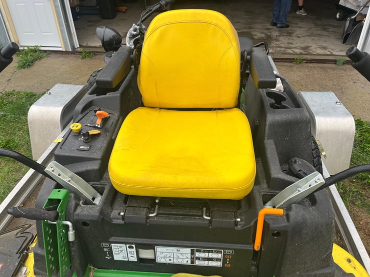 2020-john-deere-2020-image-8