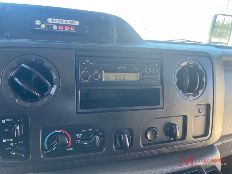 ford-e450-image-26