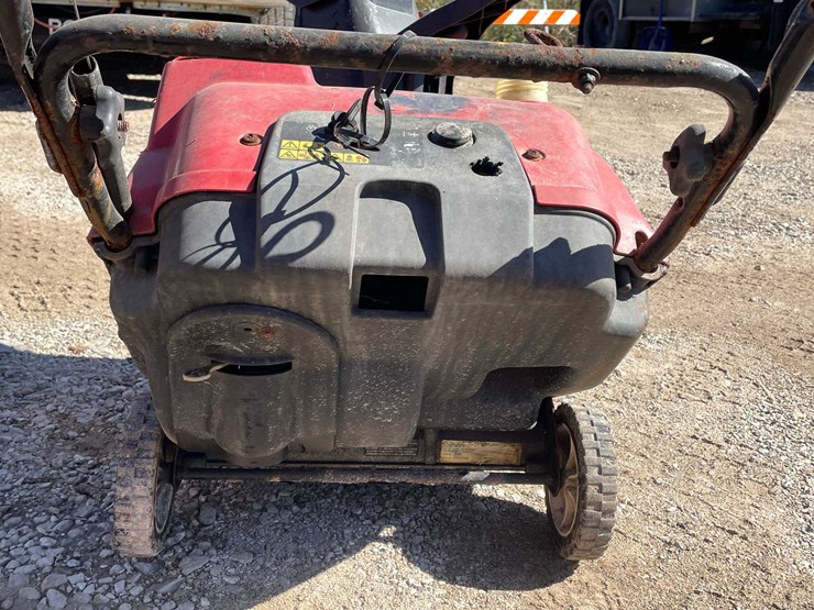 #1846-•-(2)-gas-powered-snow-blowers-for-parts-image-13