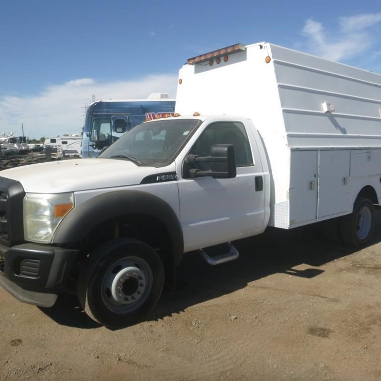 2011 FORD F550