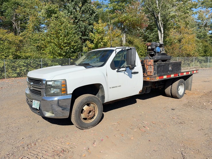 2008-chevrolet-3500hd-image-1