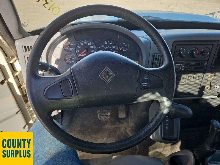2007-international-durastar-4300-image-15
