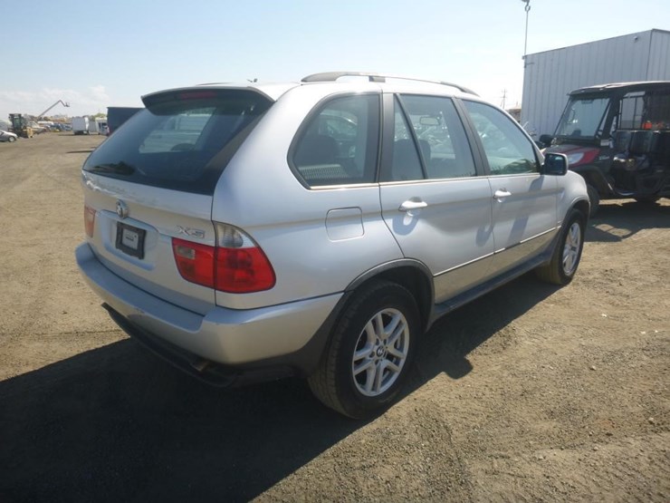 2005-bmw-x5-image-3