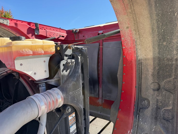 2020-peterbilt-389-image-65