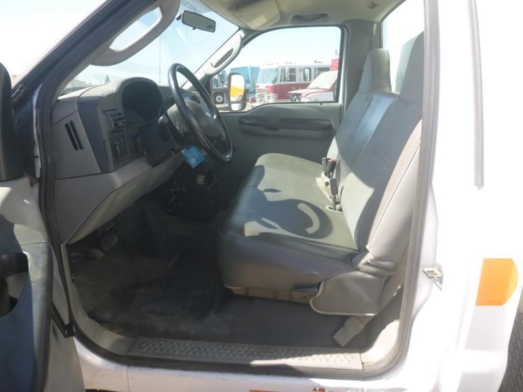 2007-ford-f450-image-14