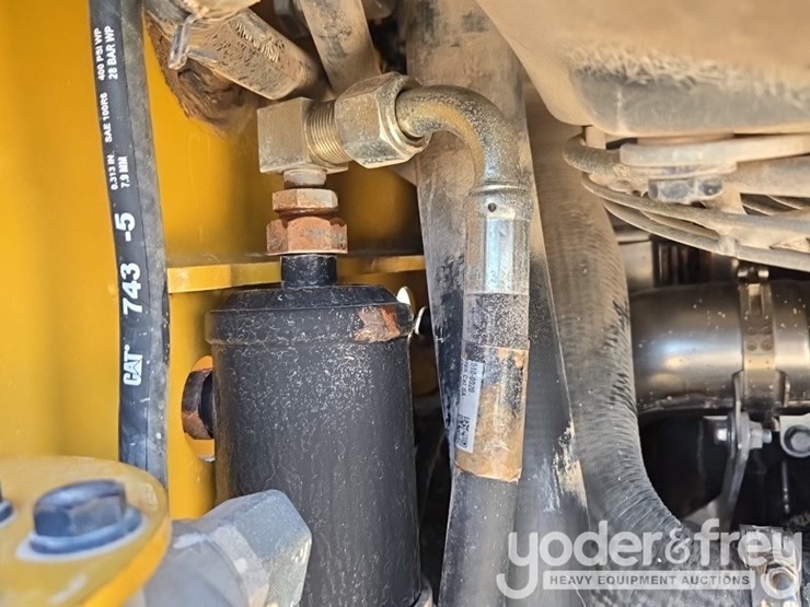 2018-caterpillar-299d2-image-42