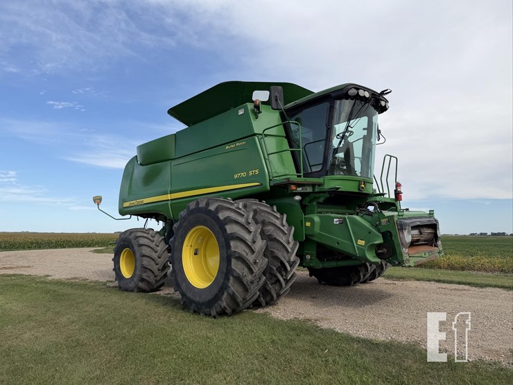 2011-john-deere-9770-sts-image-3