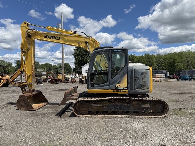 kobelco-140sr-excavator-image-8