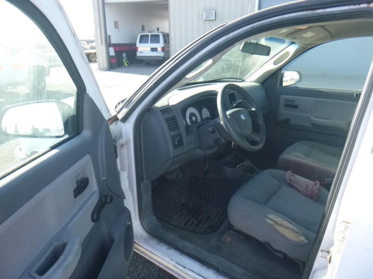 2007-dodge-dakota-image-6
