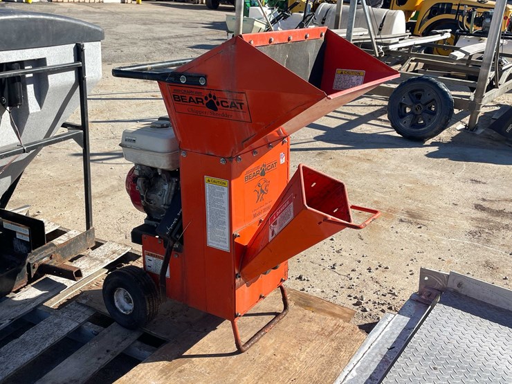 #1821-•-crary-bear-cat-compact-wood-chipper-image-4