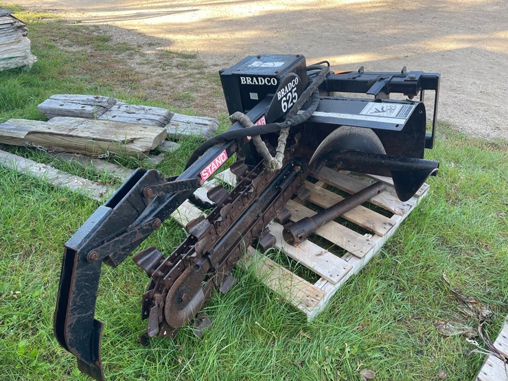 #3172-•-bradco-625-trencher-image-4