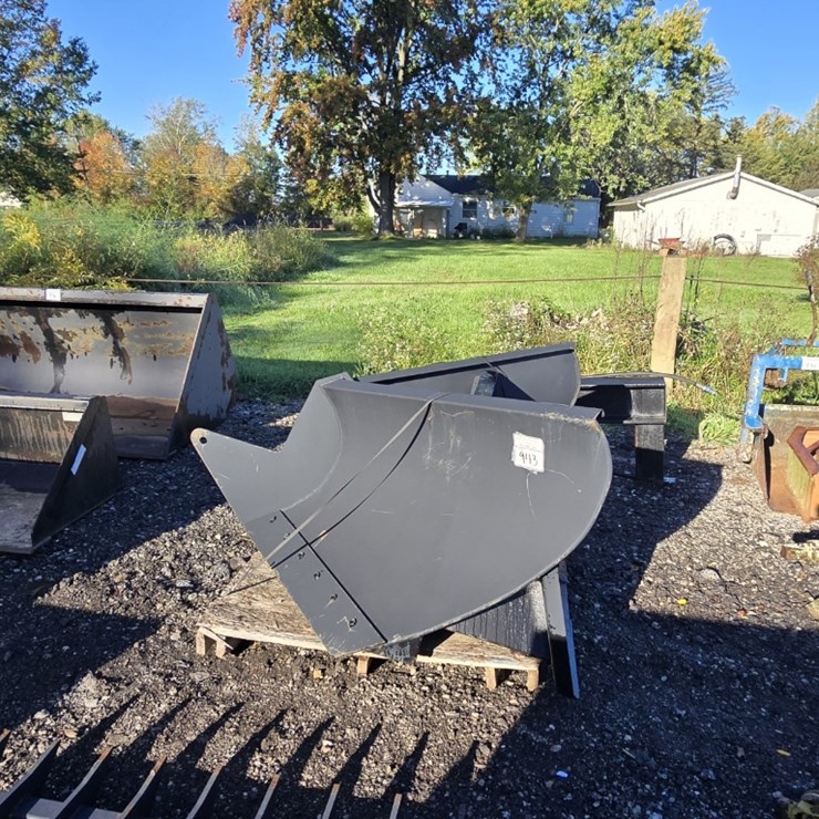 Camoplast V-Plow