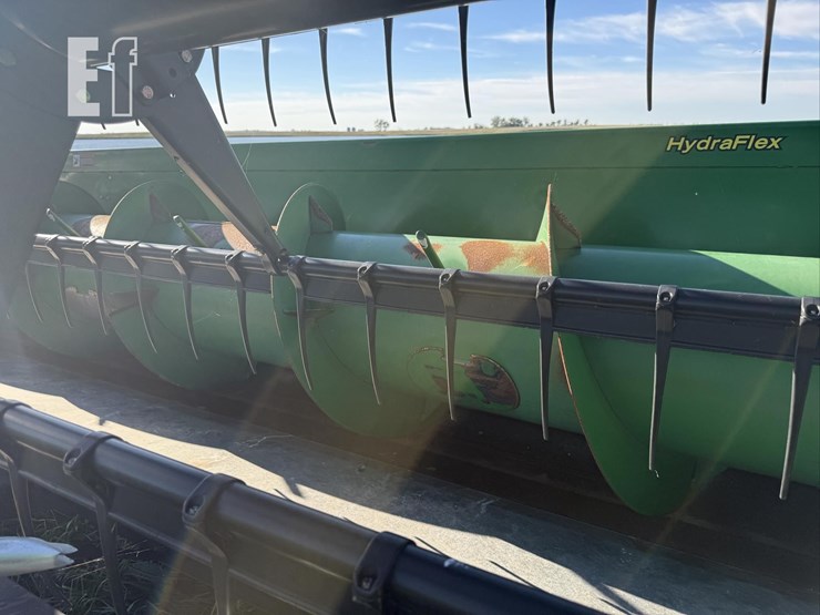 2014-john-deere-635f-image-9