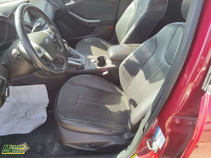 non-operable-2012-ford-focus-image-12